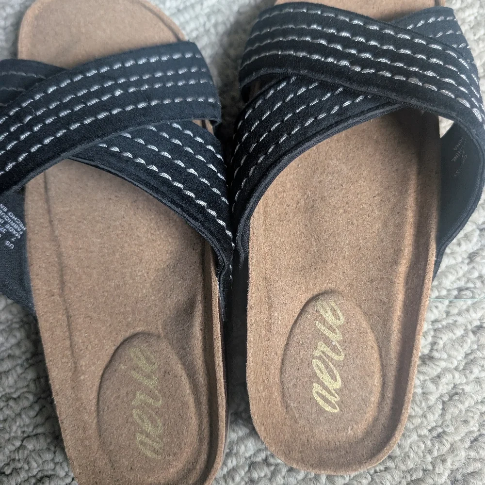 Aerie Velvet Criss Cross‎ Sandals Black Cork Heals. NWOB. Size 7